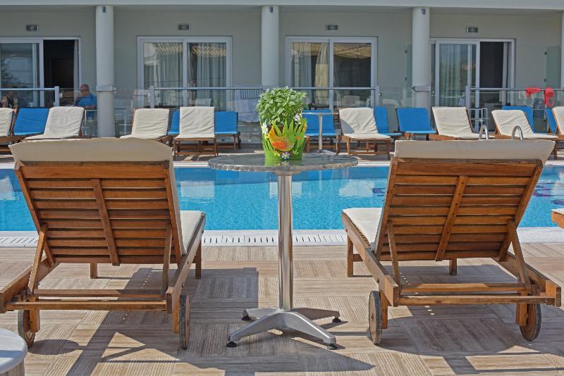 גאוביה Palapart Gikas Suites And Studios מראה חיצוני תמונה